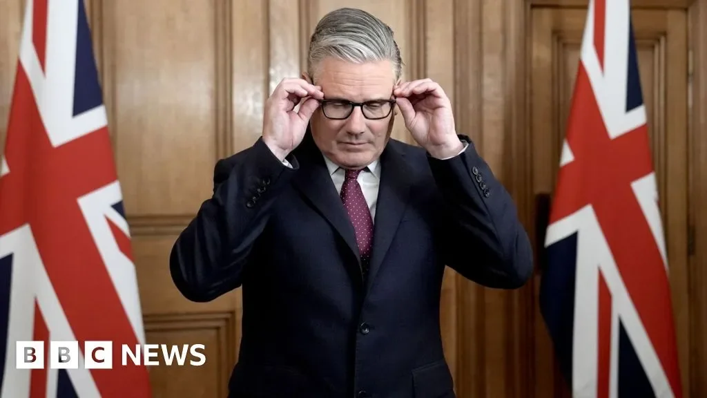 Starmer to face PMQs after Mandelson files release lay bare splits in Government - 1