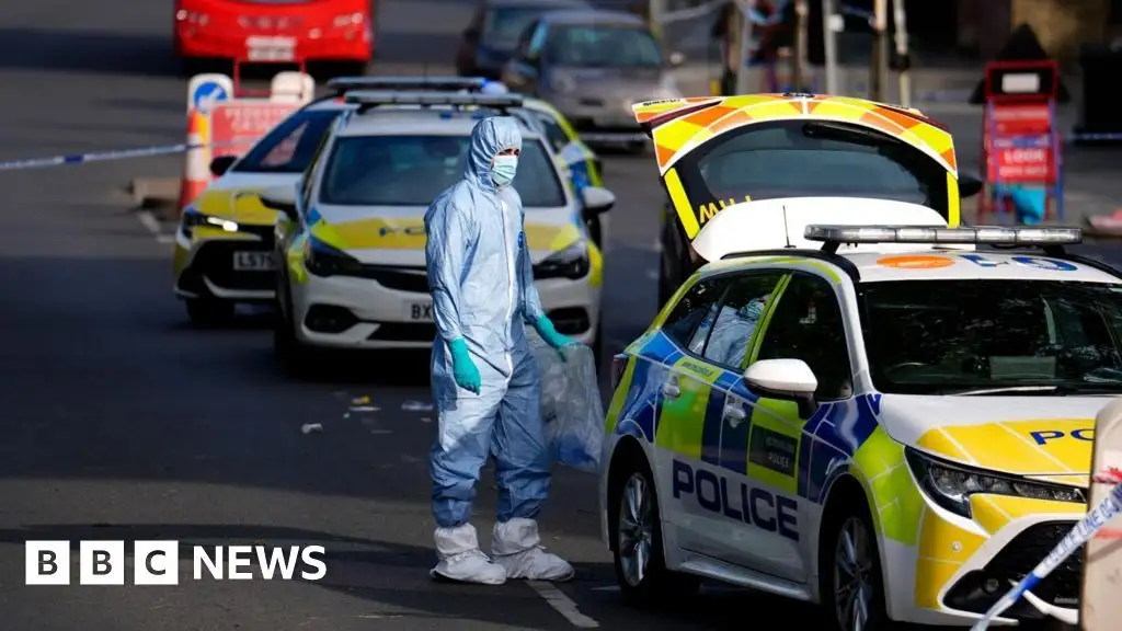 Stabbing attack on Sydney cabbie reveals ‘lesser known evil’ plaguing industry - 1