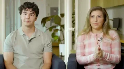 This voiceover actor was dumped from his contract. His voice was cloned - 2