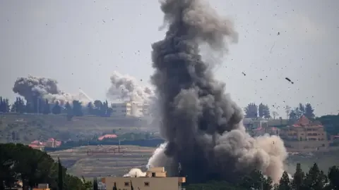 Israel strikes southern Lebanon but partial truce with Hezbollah appears to hold - 2