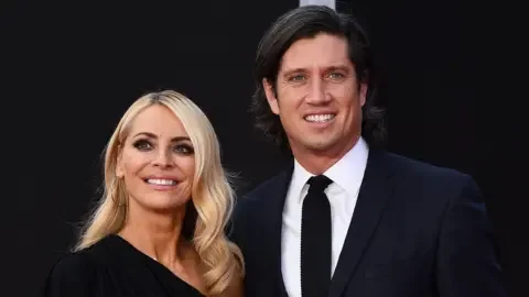 Tess Daly and Vernon Kay 'struggling' as they 'fear for future' - 4