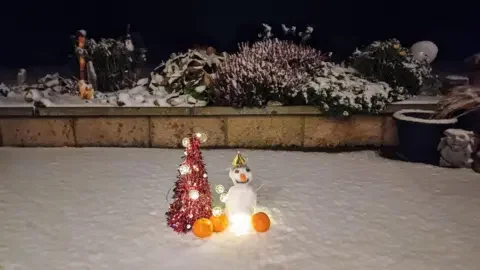 Temperatures dip below freezing as arctic air sweeps across the UK - 2