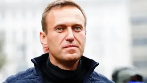 UK wants action taken on Russia after Navalny frog poisoning, Cooper says - 4