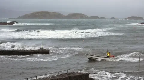 Gusts of up to 80mph on the way for Easter weekend - 1