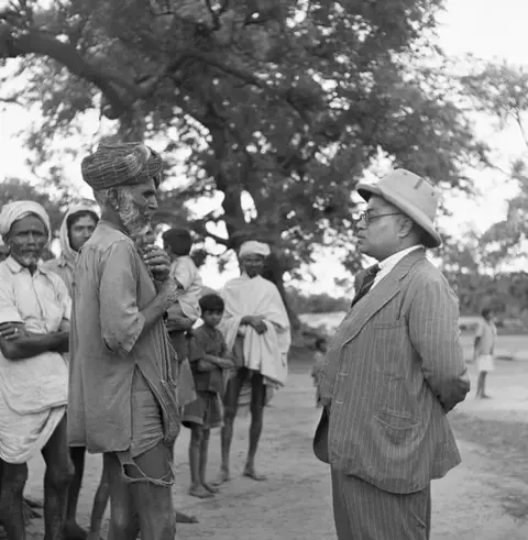 Hindu religion had no castes, Britishers introduced it: Kerala Governor - 1