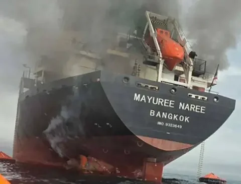 French ship makes first Western European transit of Hormuz since Iran conflict - 3