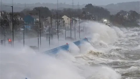 Gusts of up to 80mph on the way for Easter weekend - 4