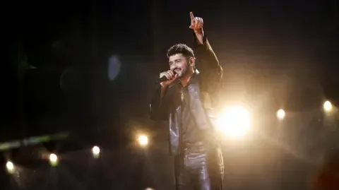Bangaranga! Bulgaria wins Eurovision - but UK comes last - 4