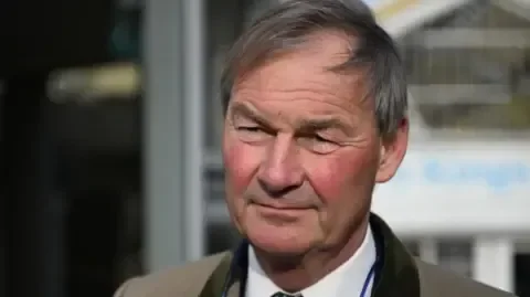 MP Lowe asks High Court to block watchdog investigation - 1