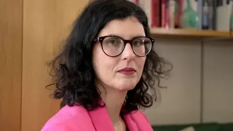 'My husband stole £600k for sex and antiques' - drug side effects tearing families apart - 3