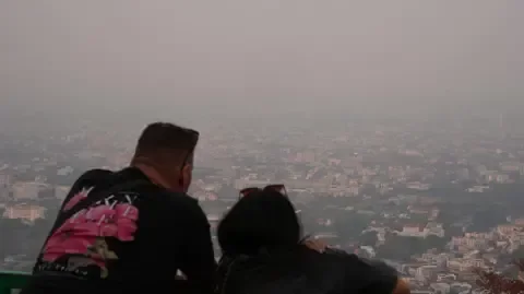 Blood clots, burning eyes: Pollution chokes north Thailand - 1