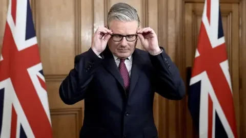 Starmer to face PMQs after Mandelson files release lay bare splits in Government - 2
