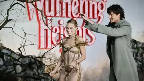 Wuthering Heights star Jacob Elordi practised his Northern accent in the bath - 2