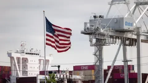 US Supreme Court rules Donald Trump’s sweeping global tariffs are illegal - 3