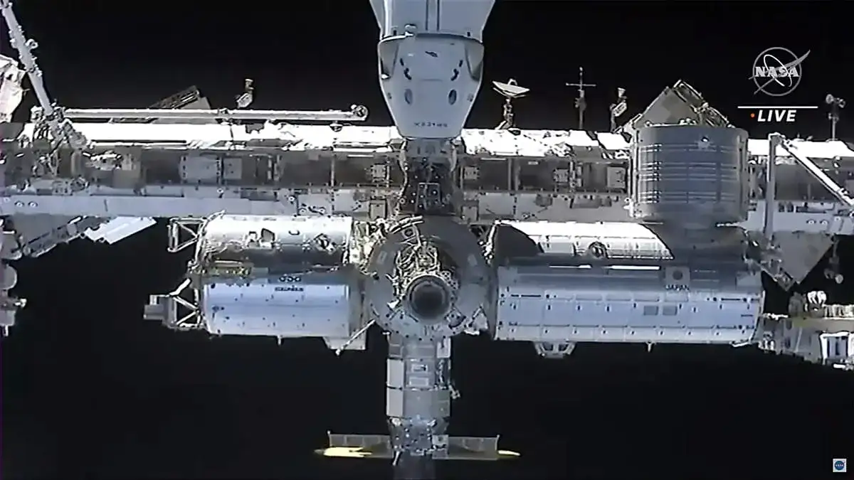 ISS astronauts in evacuation mode as Russia attempts to fix widening air leak - 1