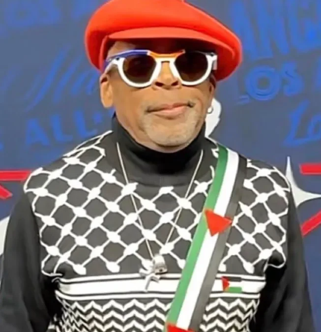 Spike Lee wears pro-Palestinian outfit to NBA All-Star Game with Israeli-born player competing - 1