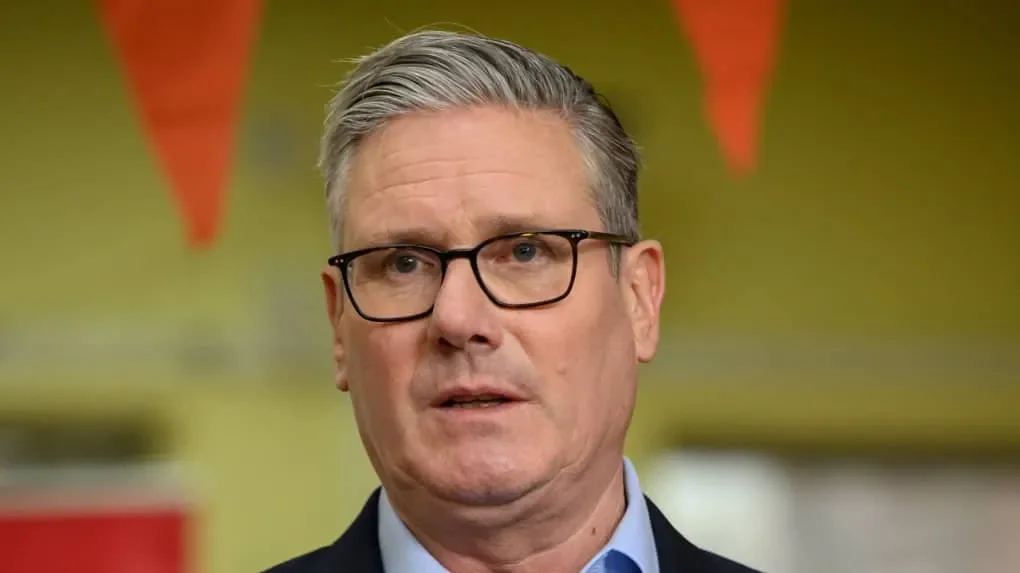Starmer to face PMQs after Mandelson files release lay bare splits in Government - 4