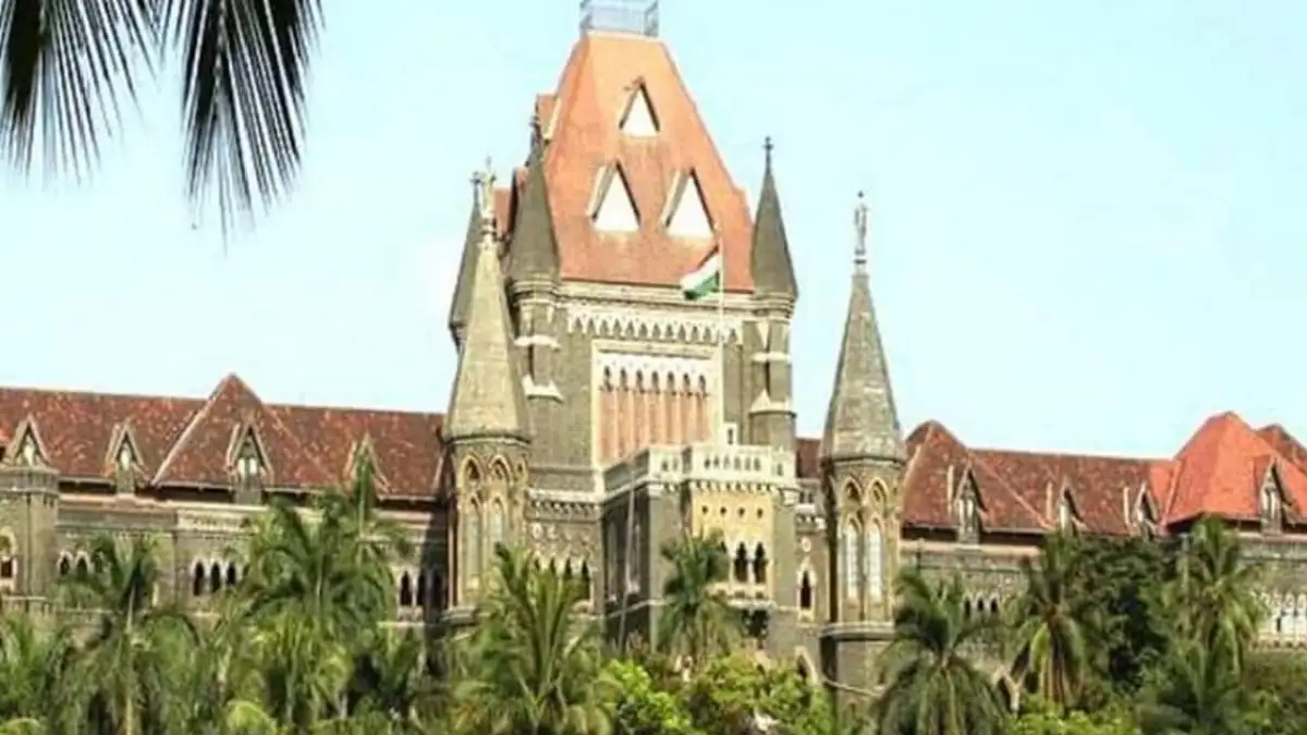 Maternity leave is not a break in service, cannot attract bond penalty: Bombay HC - 4