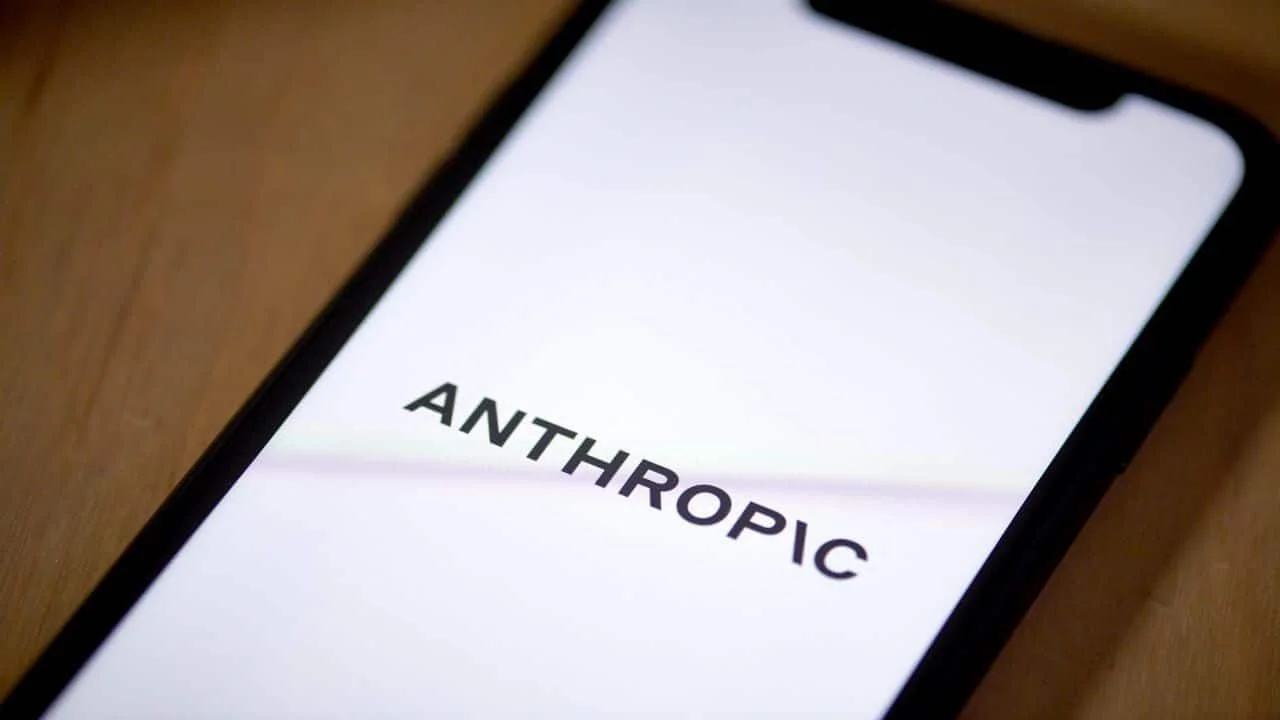 AI researcher says 'world is in peril' and quits to study poetry - 1