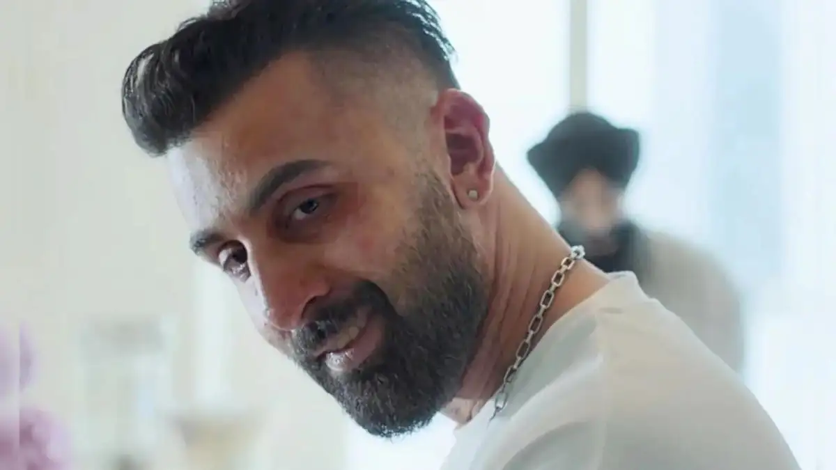 Ranbir Kapoor CONFIRMS Love &amp; War release postponed; Sanjay Leela Bhansali directorial to release after Ramayana Part 1 - 1