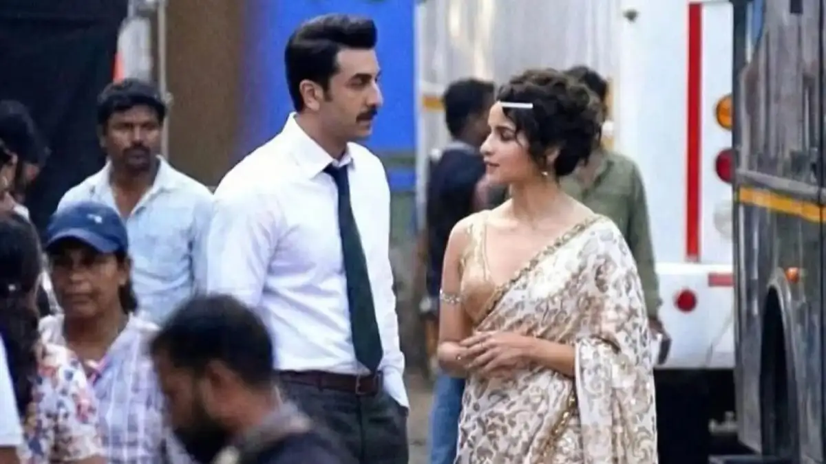 Sanjay Leela Bhansali's Love &amp; War gears up for 15 to 20-day song schedule in May - 2