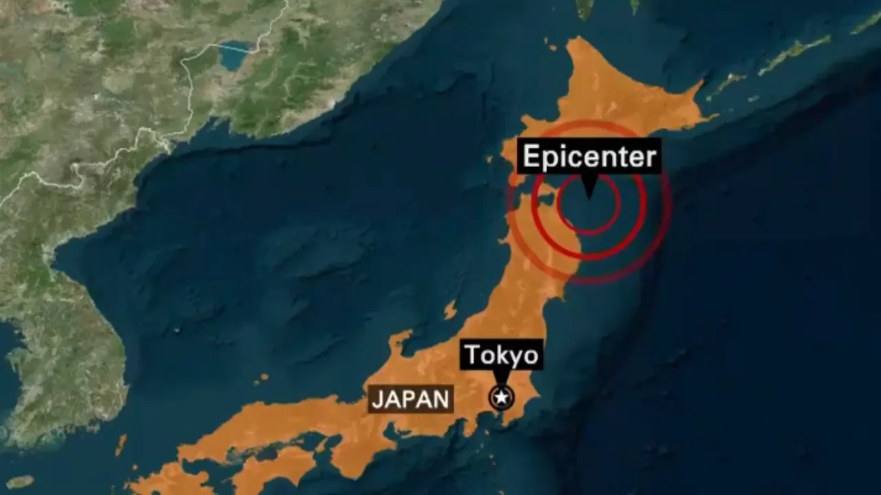 Tsunami alert for Japan after 7.5-magnitude earthquake - with 10ft waves expected 'immediately' and coastal regions told to evacuate - 2