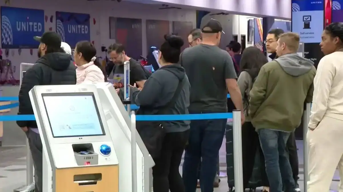 Party balloon or cartel drones? Closure of El Paso airspace causes 'chaos' - 4