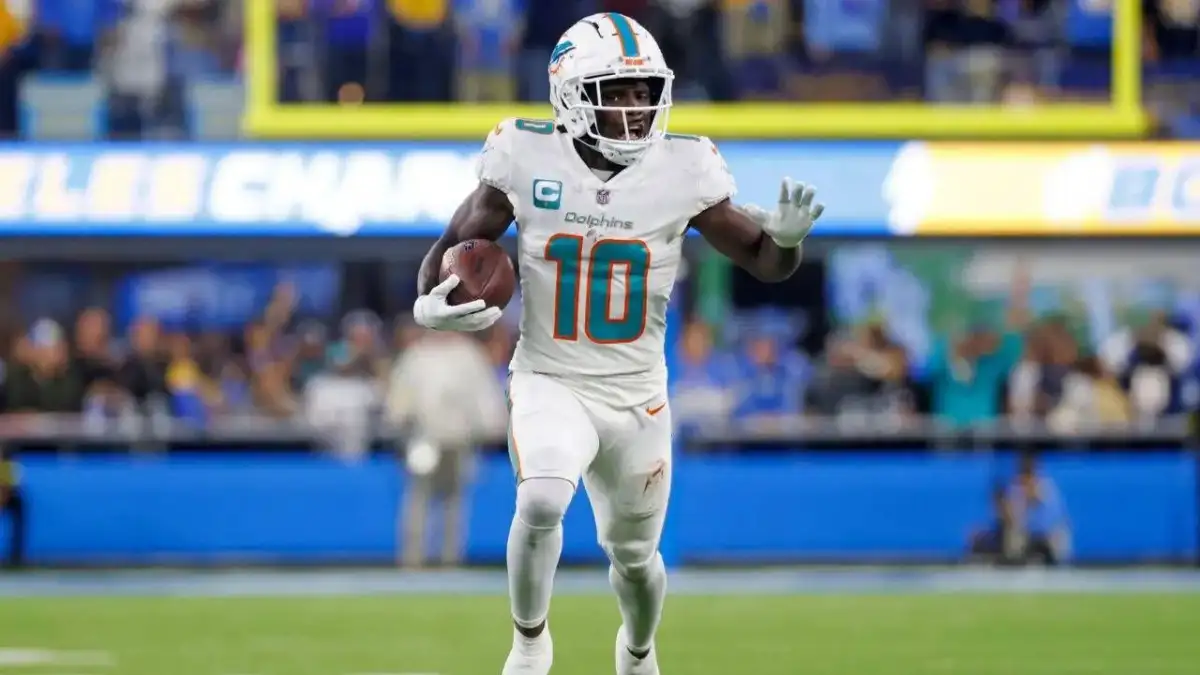 Dolphins release wide receiver Hill as part of rebuild - 4