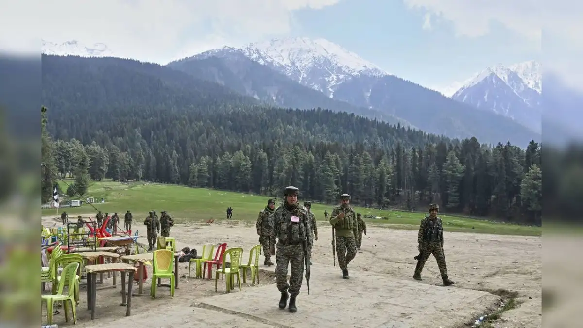 On anniversary of Pahalgam attack, tourists pledge to return at the memorial site - 3