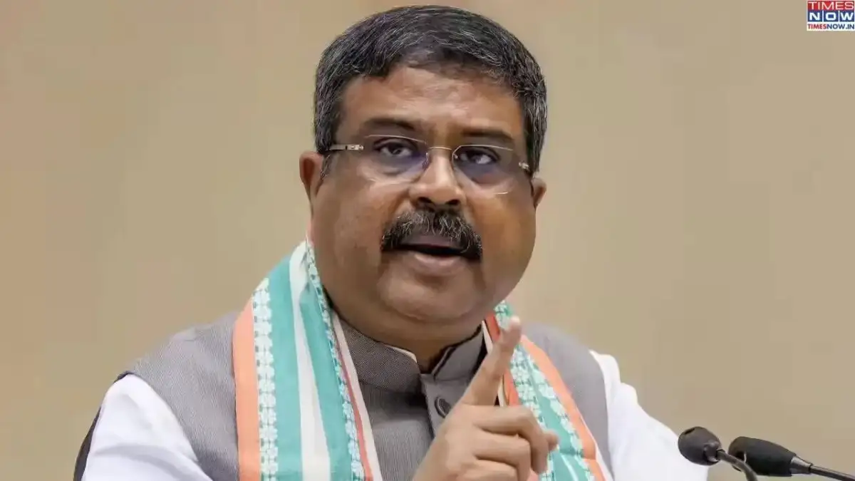 Ministers criticise Centre for NEET question paper leak, cancellation - 1
