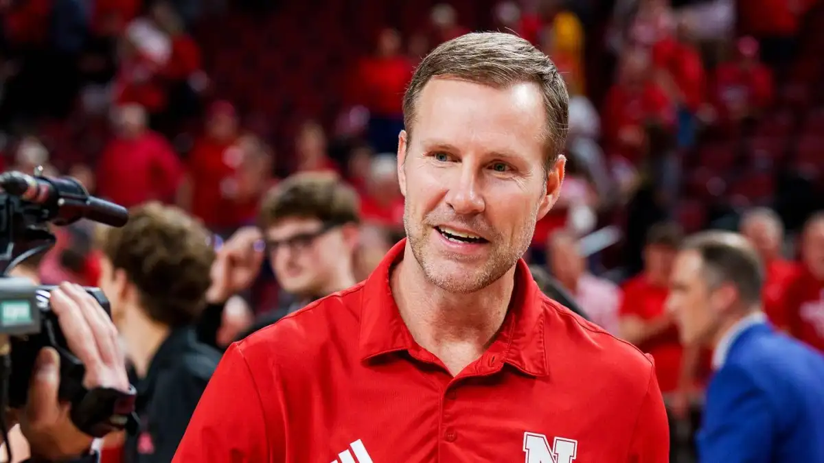 Fred Hoiberg of Nebraska named AP Coach of the Year in men's college basketball - 1