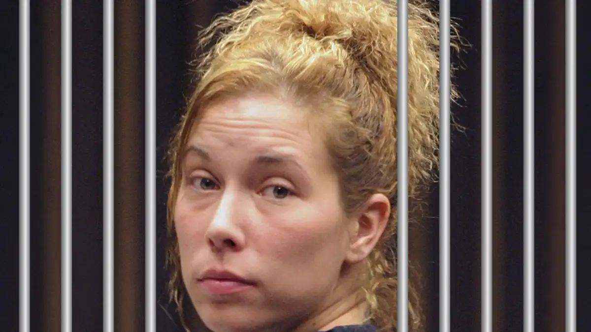 Eminem Gets Standing Ovation At NBA Game While Unrecognisable Ex Kim Scott Is Arrested Again - 4