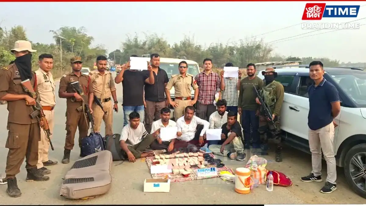 Heroin worth ₹3.25 crore seized in Assam, five held - 1