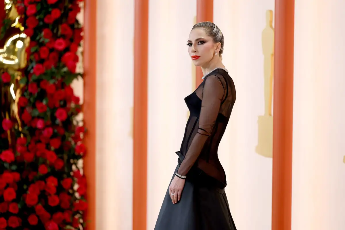 After Lady Gaga Went Viral For Helping Her At The Oscars, Liza Minnelli Revealed What Happened Behind The Scenes - 2