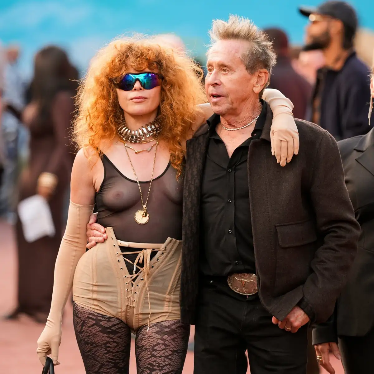 Natasha Lyonne 'REMOVED from Delta flight' hours after jaw-dropping appearance at Euphoria season 3 premiere - 4