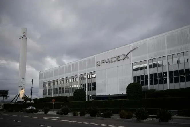 SpaceX wants to raise $75 billion for a record-setting IPO - 2