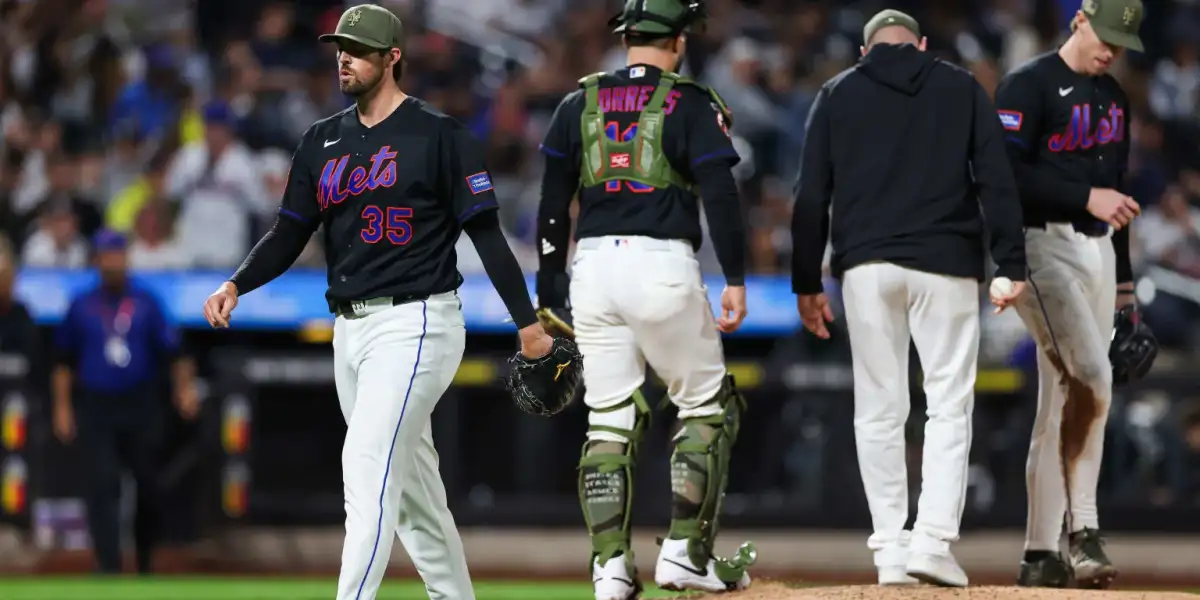 WATCH: 111 MPH Baseball Breaks New York Mets Pitcher Clay Holmes' Leg - 2