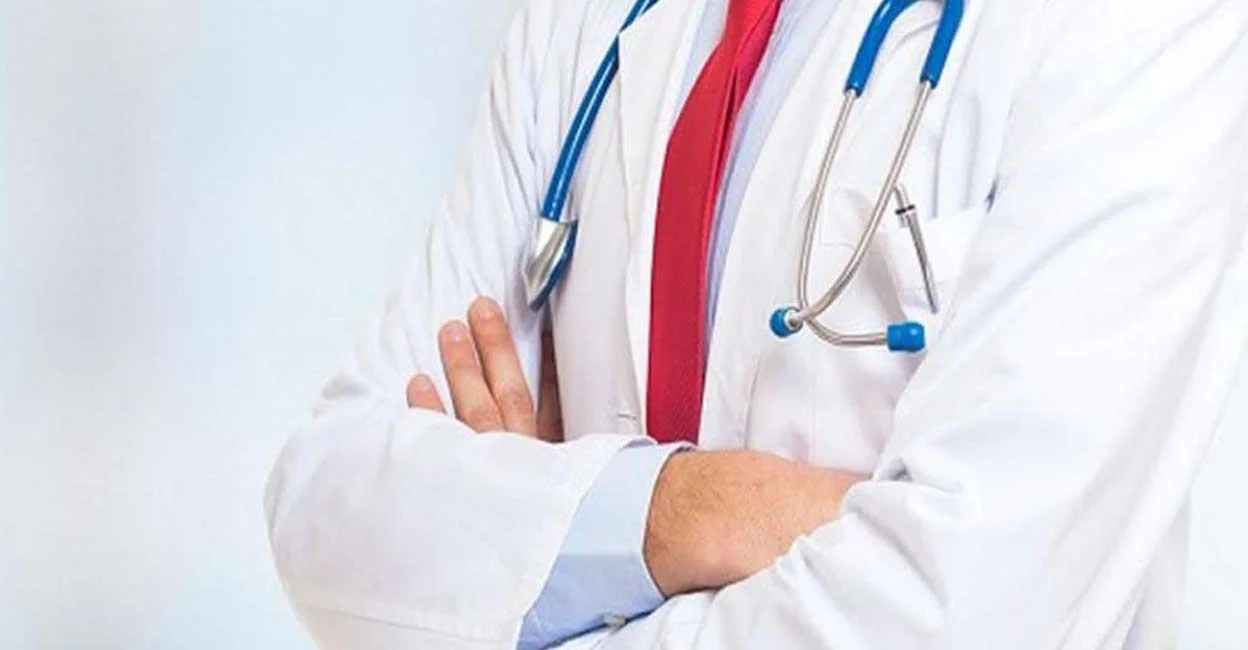KGMOA stages protest against government order extending doctors’ working hours - 2