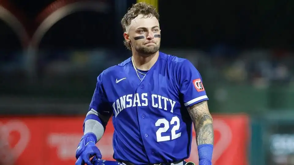 Royals' Jensen oversleeps, scratched from lineup - 4
