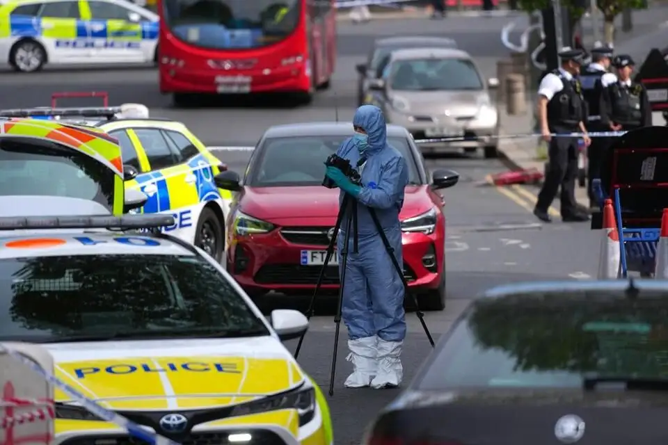 Met chief calls for greater condemnation of attacks on Jewish targets after stabbing - 1