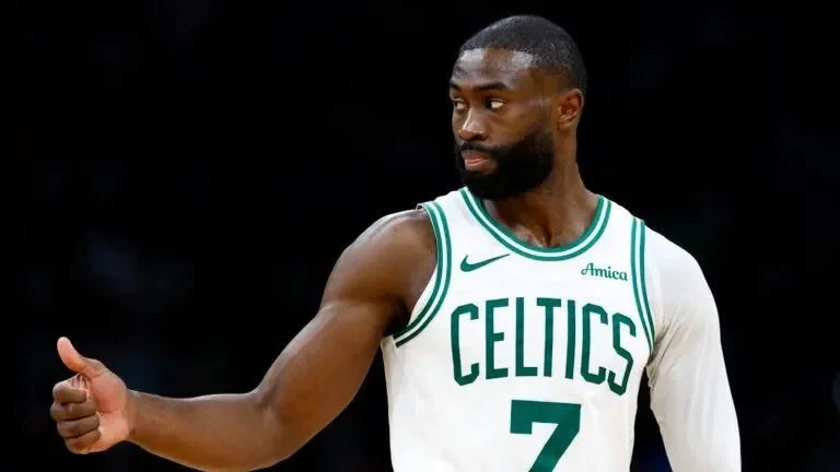 Brown: If up to me, I'd be in Boston long term - 1