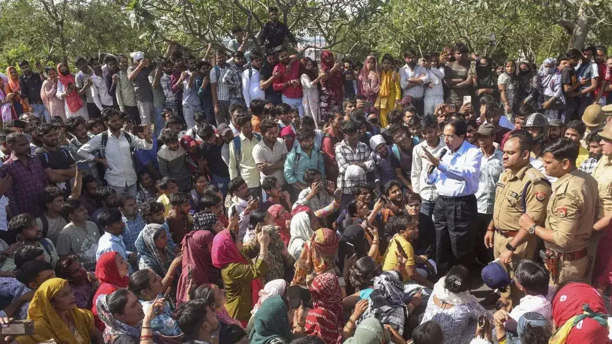 What led to the Noida workers’ protest? - 1