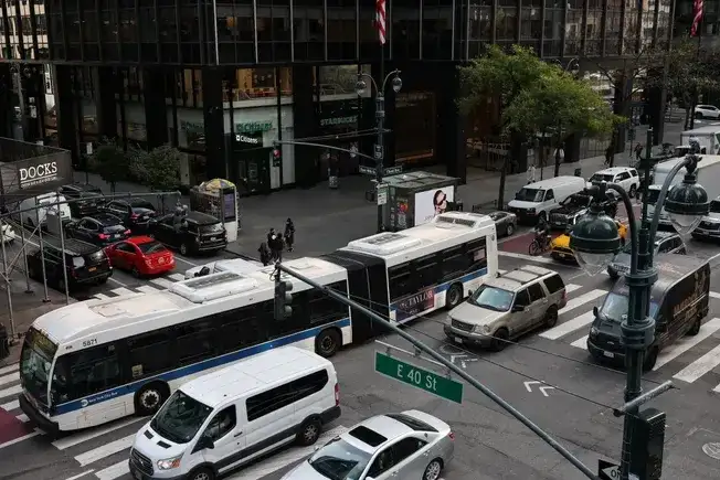 Transit funding hits record highs as ridership languishes, new report questions return on billions - 3