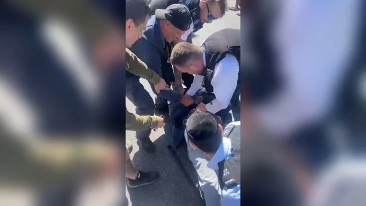 Met chief calls for greater condemnation of attacks on Jewish targets after stabbing - 4