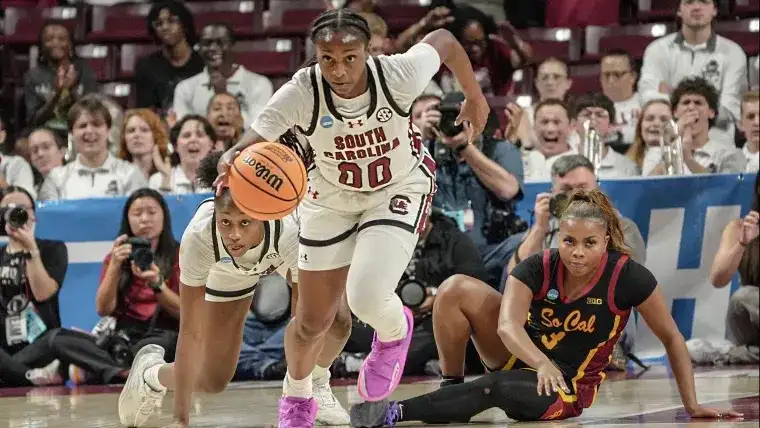 What to know about Awa Fam, the 6-foot-4 center from Spain, selected No. 3 overall by Seattle Storm in the 2026 WNBA Draft - 2