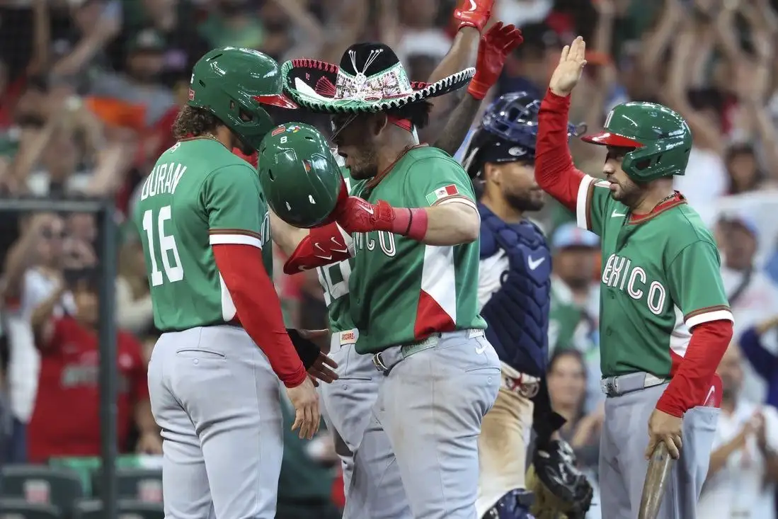 Yoan Moncada crushes two-run blast off Panama’s Allen to pad Cuba’s lead - 1