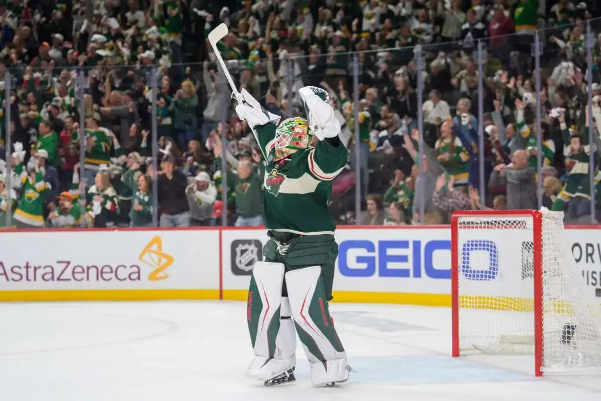 Avs storm back from down 3-0, make West finals - 3