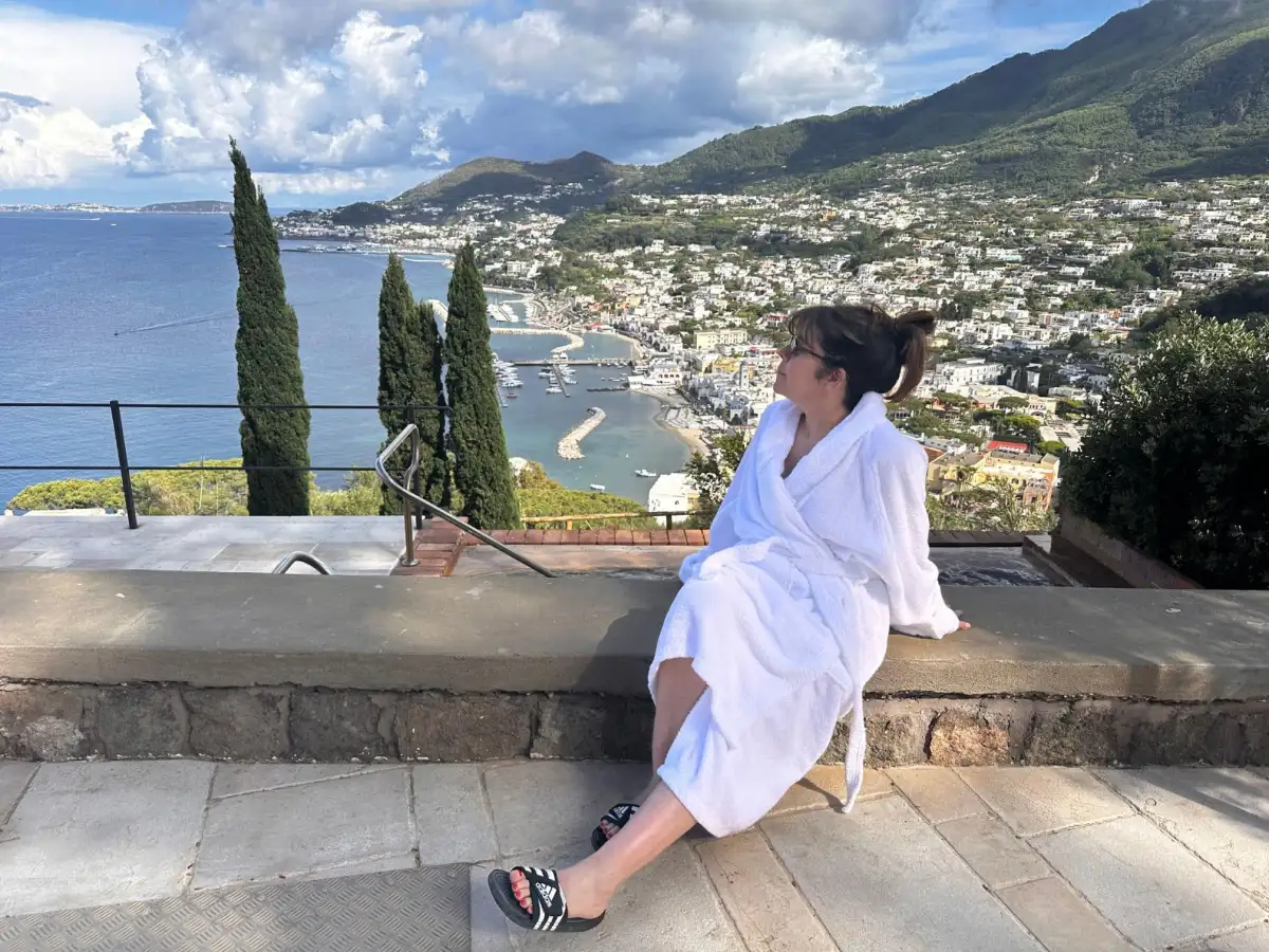 I took my mom to Italy for her 60th birthday on a tight budget. The 3-week trip really amplified our differences. - 1