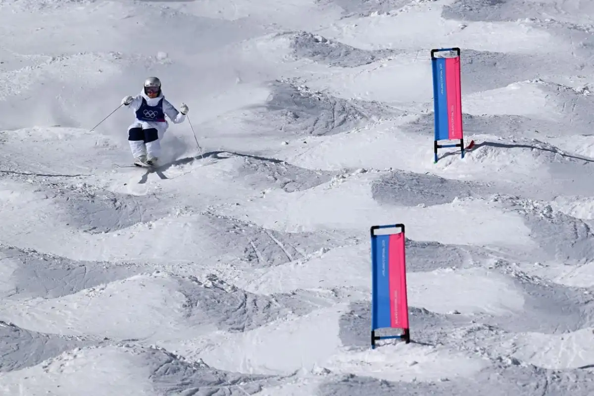Winter Olympics 2026: Klæbo breaks gold medal record, women’s giant slalom deciding run – live - 4