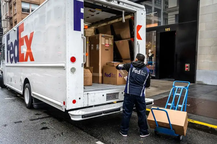 FedEx Sues for Refund of Trump Tariffs Rejected by Supreme Court - 2
